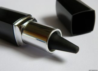 Как пользоваться подводкой для глаз?