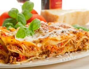 Как приготовить лазанью, салат с тунцом и «Наполеон»