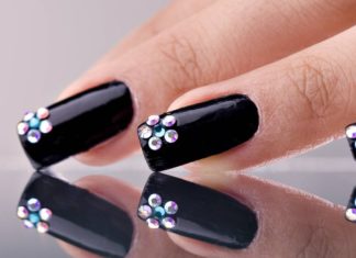 Как выбрать и прикрепить стразы на ногти