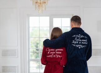 Советы, как выбирать халат с вышивкой